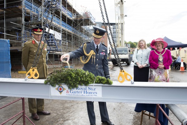 Major General Tim Tyler, Air Chief Marshal Sir Stephen Hillier, Lady Hillier and Councillor Suzanne Brown at the topping out ceremony of The Royal Star & Garter Home – High Wycombe.